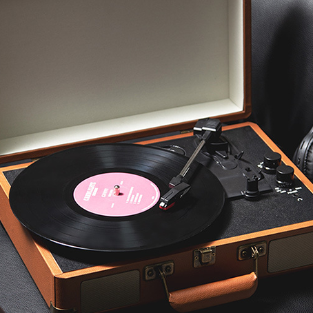 Auryvox VT-80 platine vinyle détail de la valise en cuir