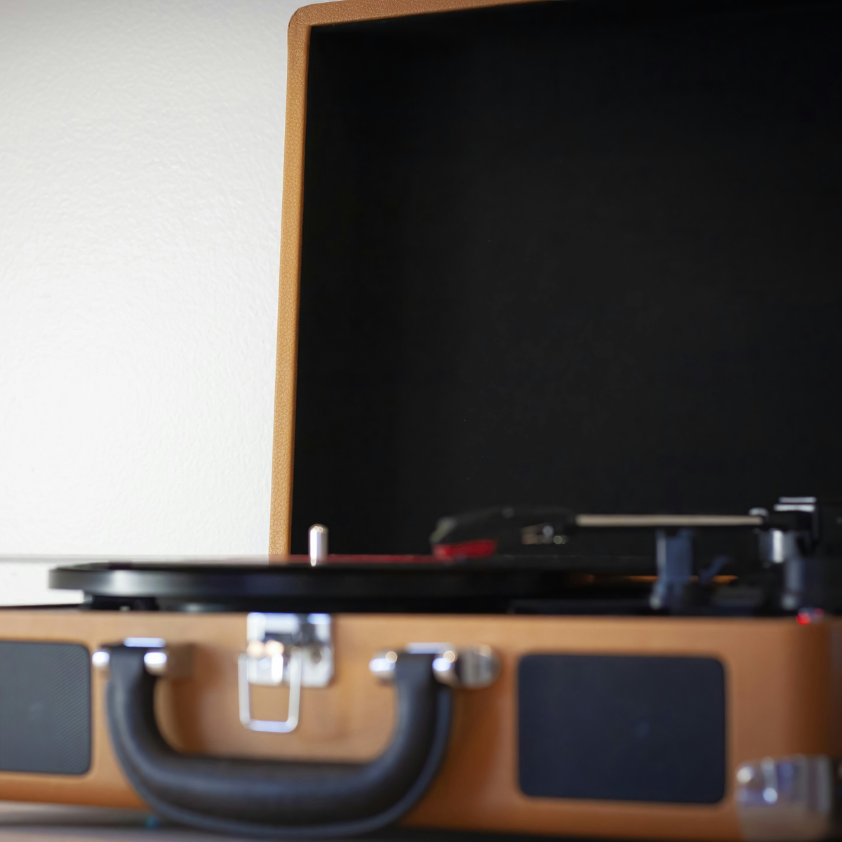 Auryvox VT-80 platine vinyle vue rapprochée du saphir