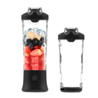 Kersens Blender Portable avec fruits et glaçons sur fond blanc
